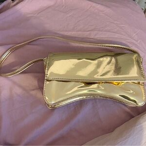 PrettyLittleThing Gold Metallic Shoulder Clutch